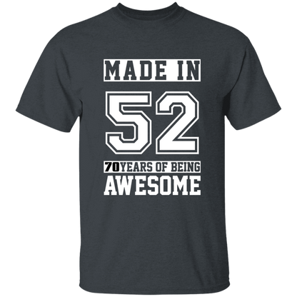 70 Year Old Awesome Since 1952 70th Birthday Gifts Men T-Shirt