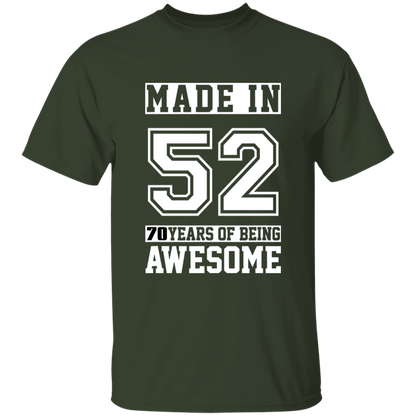 70 Year Old Awesome Since 1952 70th Birthday Gifts Men T-Shirt